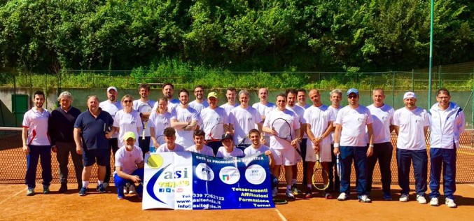 Nuovi Istruttori di Tennis ASI formati al TC Garden Village