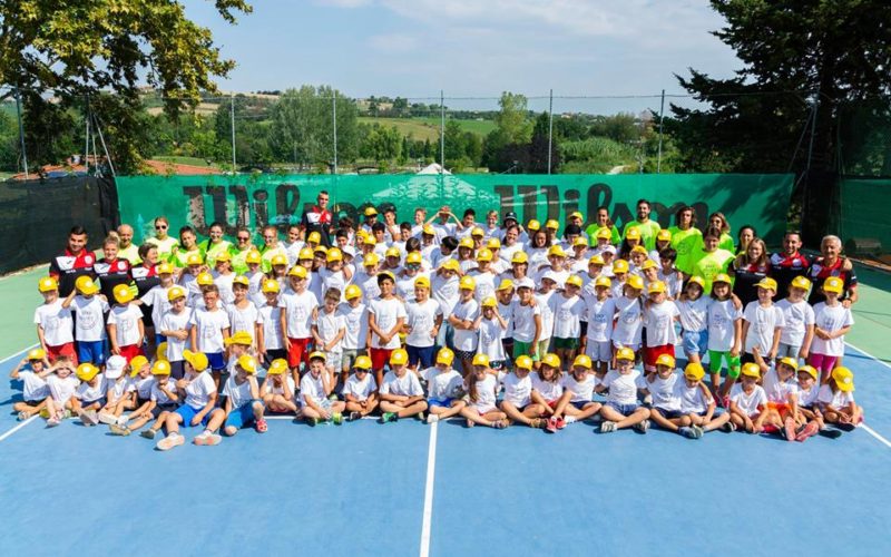 Aperte le iscrizioni ai centri estivi sportivi del Circolo Tennis Morciano: in programma lezioni di sport con insegnanti qualificati, gite in parchi acquatici e fattorie didattiche e laboratori