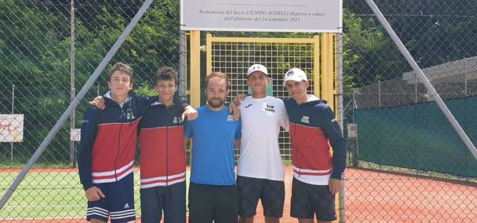 Festa grande al Ct Morciano: le squadre di Morotti e Terzini conquistano la promozione in D3 – Una targa per il capitano Oscar Cervellieri